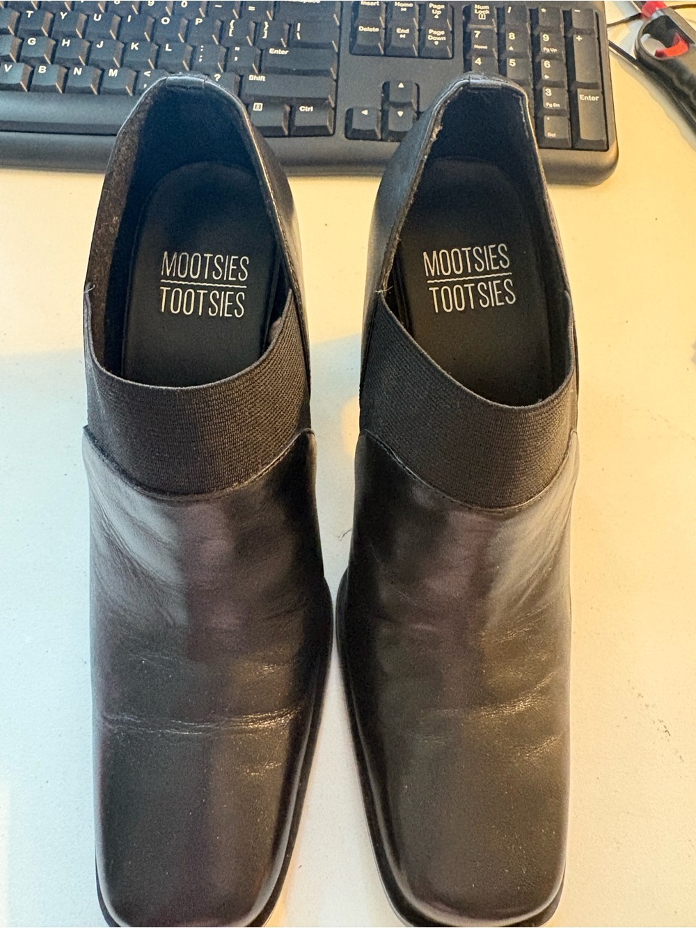 Mootsies Tootsies Woman Slip-On Leather Loafers